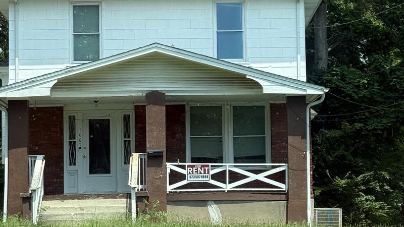1609 University Ave