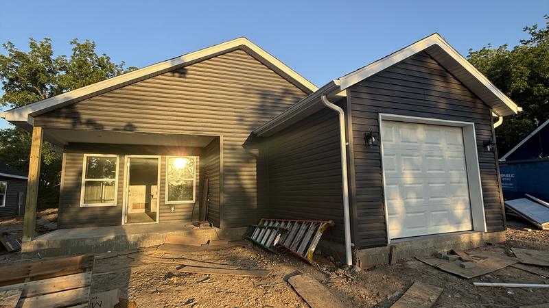 903 Colorado St